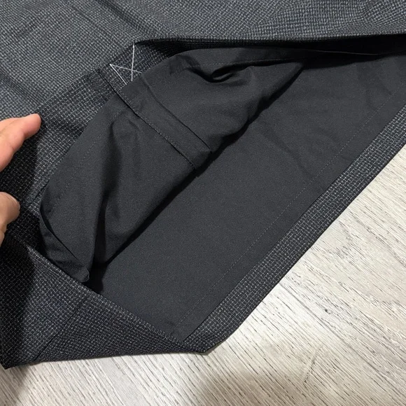 Ann Taylor Charcoal Textured Pencil Skirt – Size 8 (New with Tags!) ✨ - Picture 4 of 4